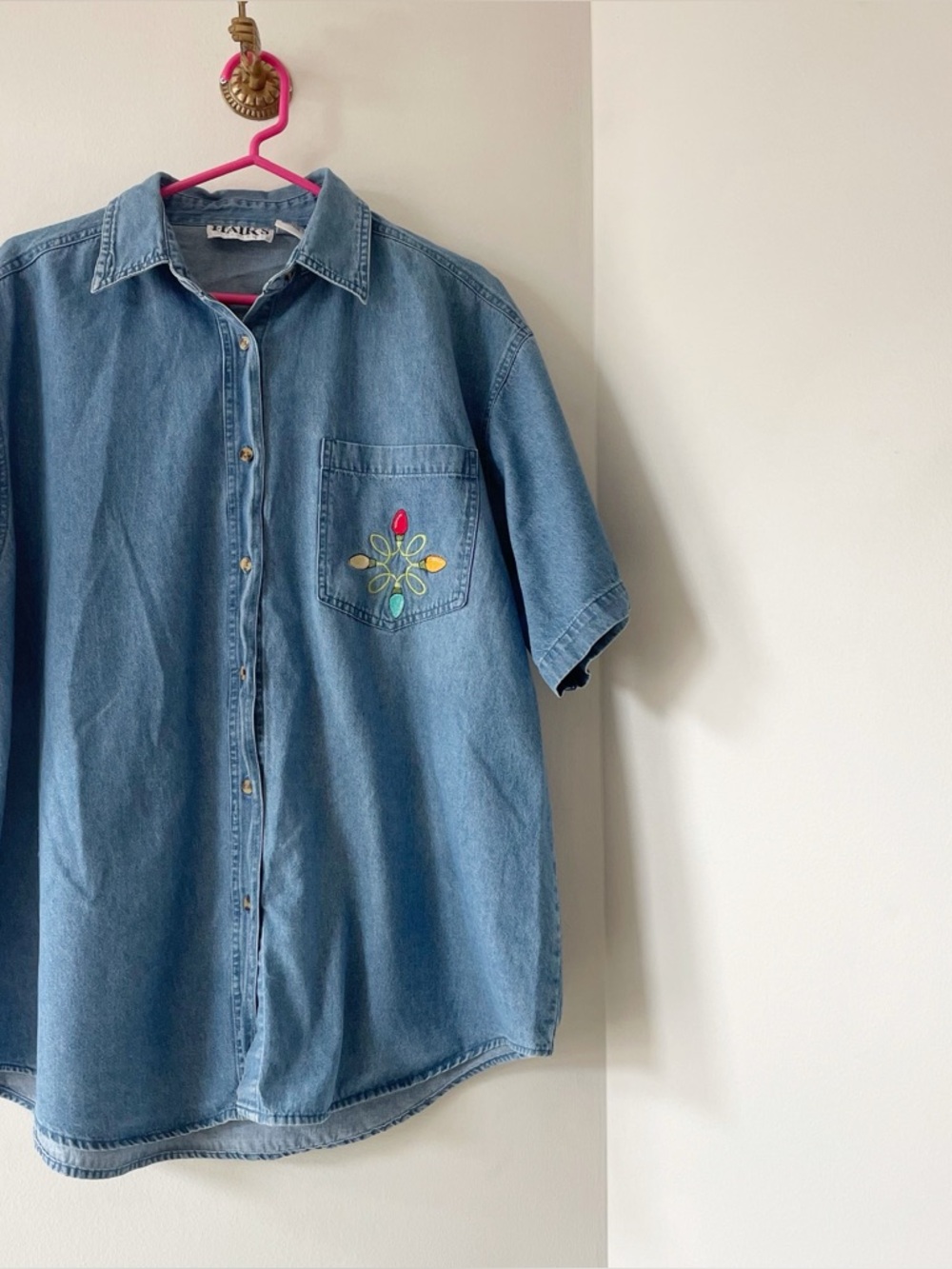 Vintage Haiks Holiday Christmas Light Short Sleeve Denim Shirt | 1X